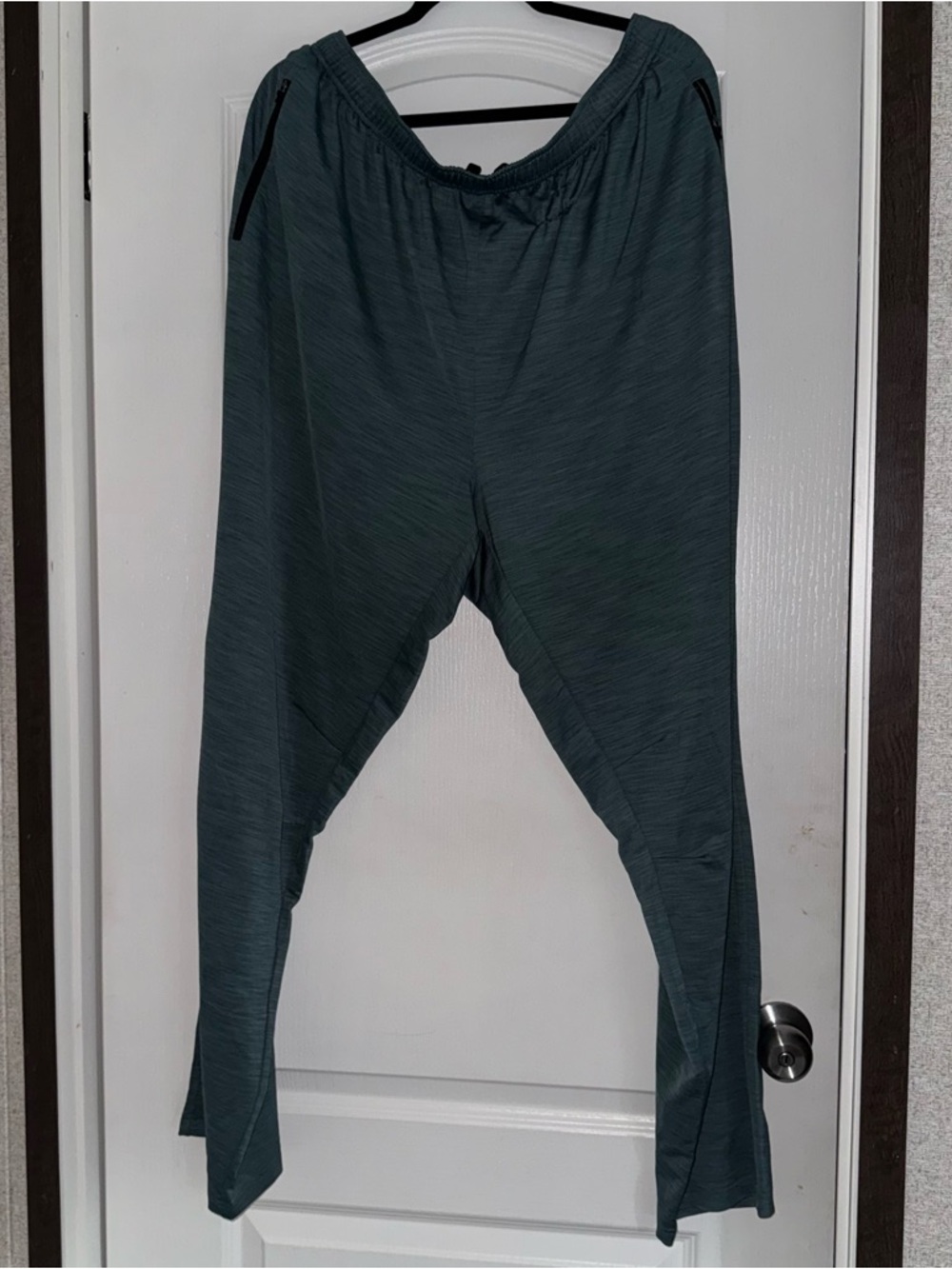 ASICS Athletic Pants in Dusty Teal
